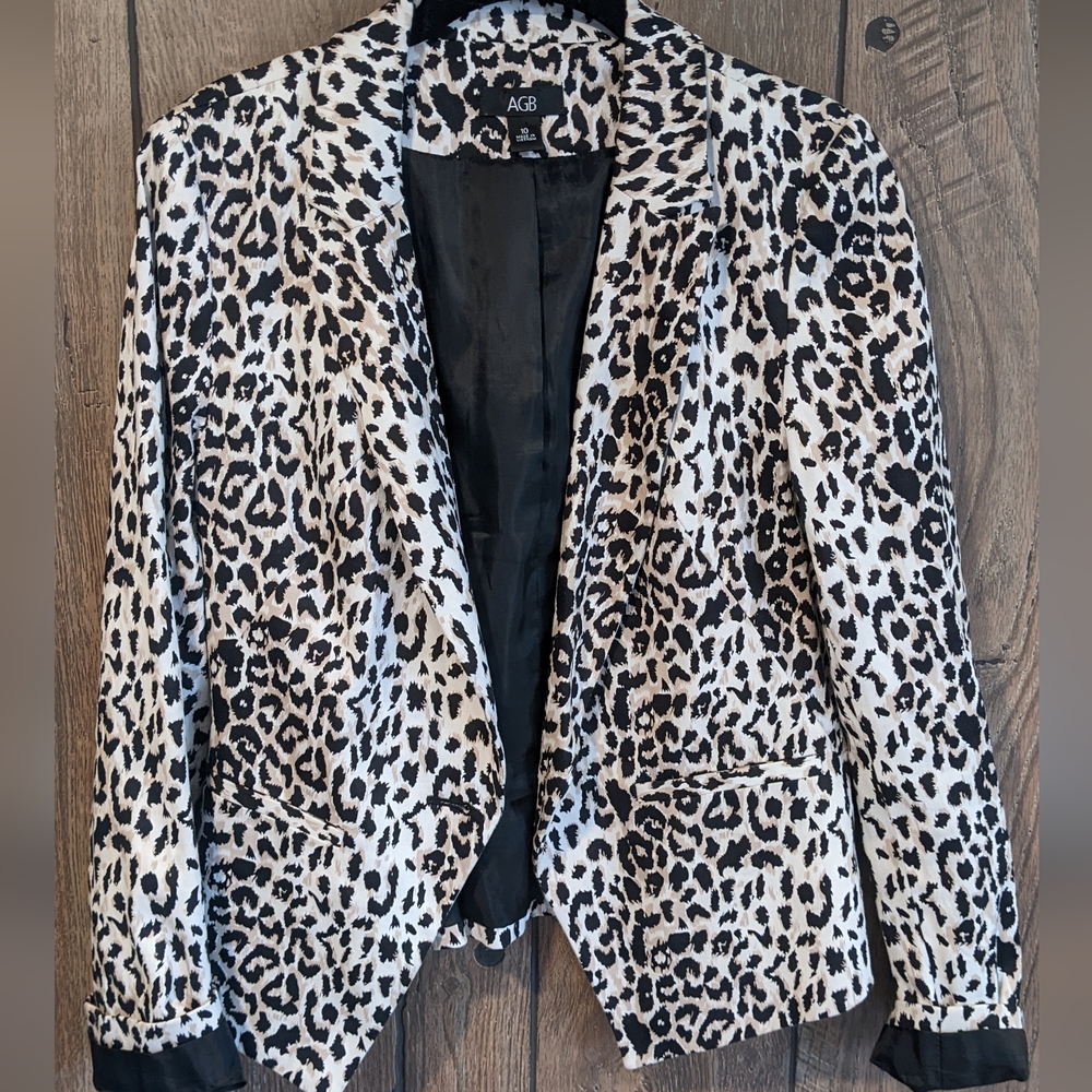AGB Animal Print Blazer